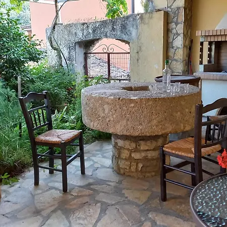 Americanou Tatil Evi