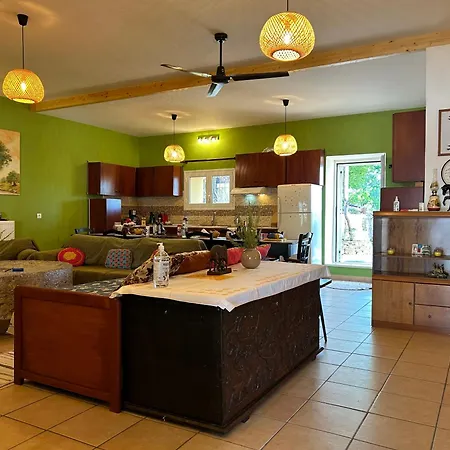 Tatil Evi Americanou